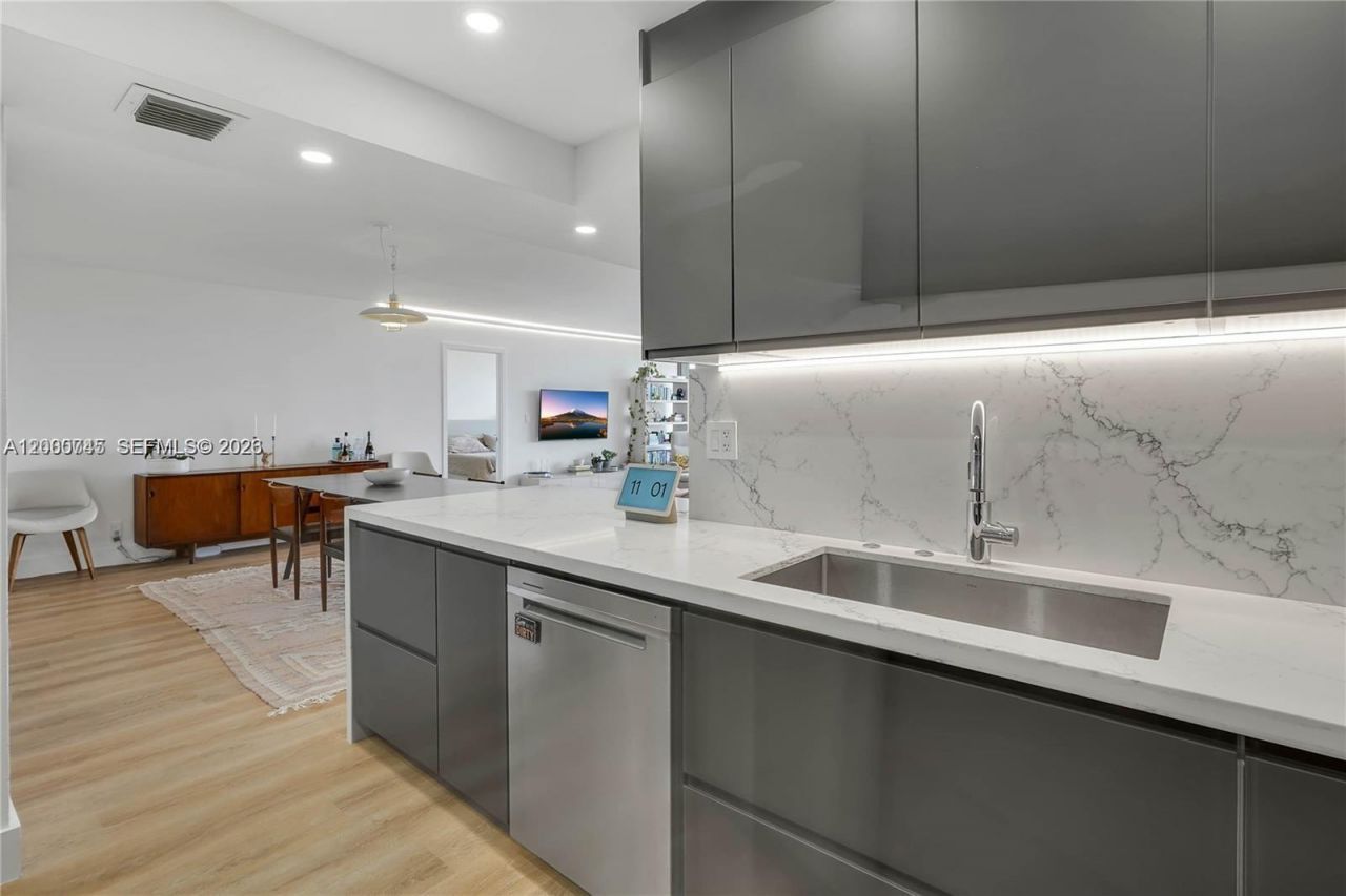 780 NE 69th St, Unit 1108, Miami, FL 33138 Photo