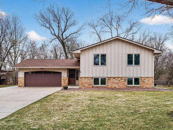 2930 122nd Avenue NW, Coon Rapids, MN 55433