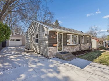 2344 Cowern Place E, North Saint Paul, MN 55109