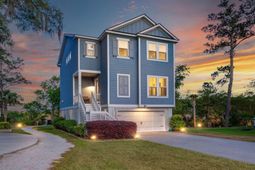 808 Forrest Drive photo 4