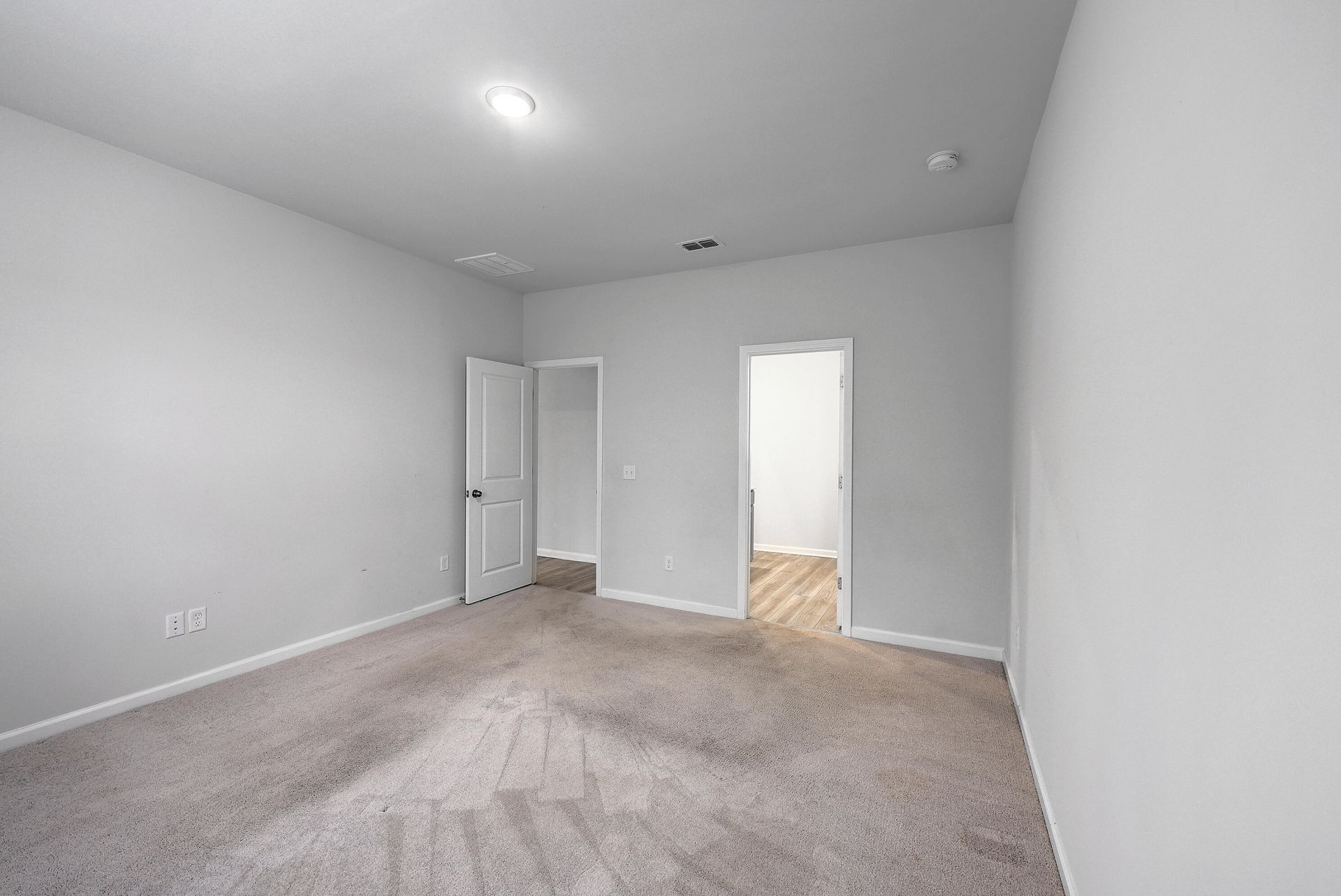 239 W Bradford Pointe Drive Photo 28