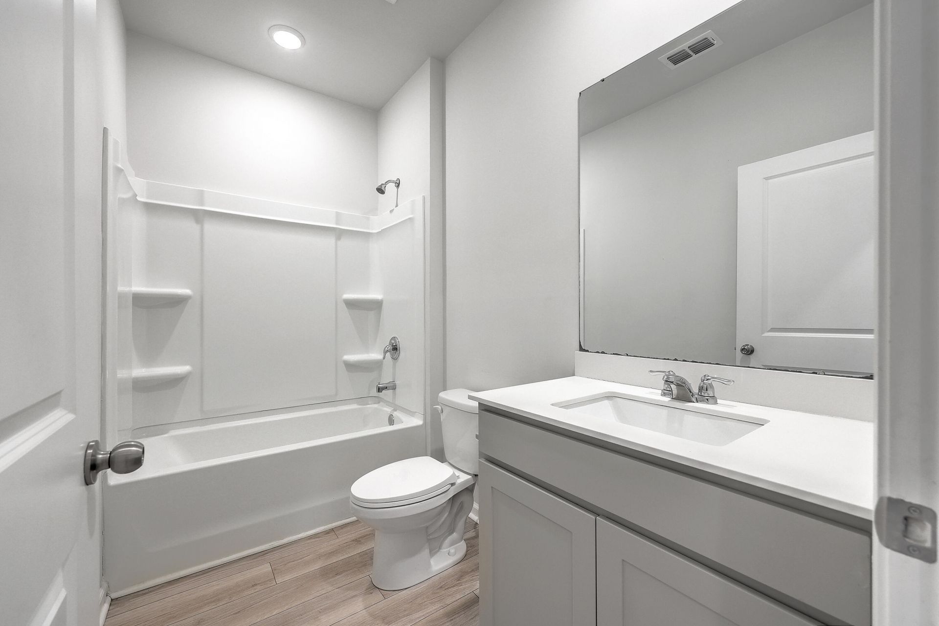 239 W Bradford Pointe Drive Photo 31