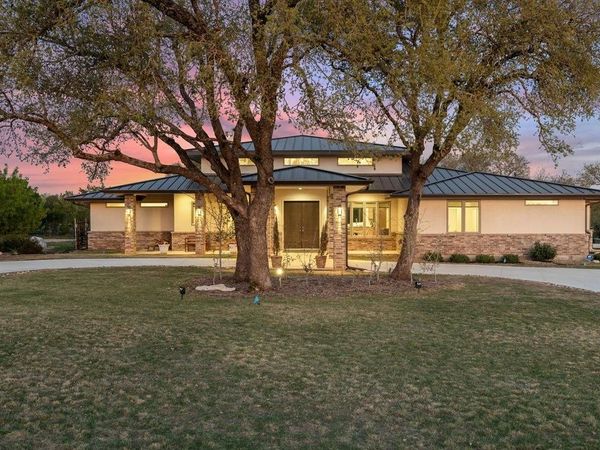 405 Spicewood Trails DR, Spicewood, TX 78669