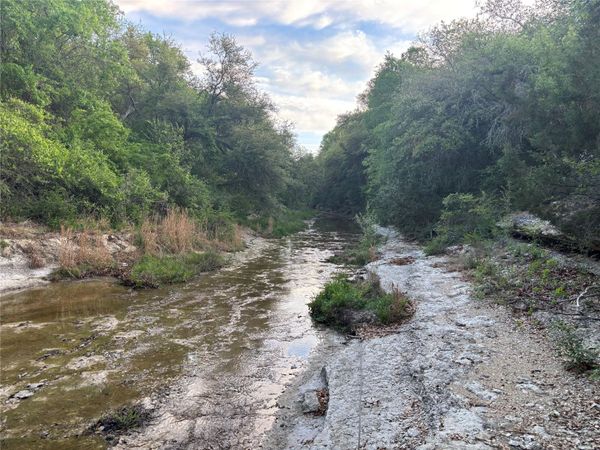 1790 County Road 100 , Georgetown, TX 78626