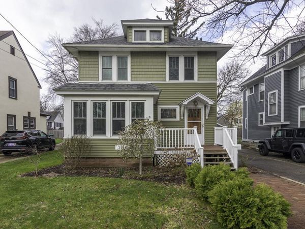 2412 Glenwood Drive, Kalamazoo, MI 49008