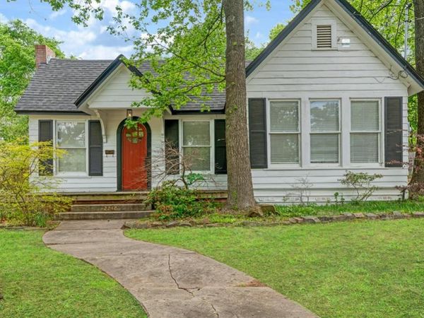 2240 Hubbard, Paris, TX 75460