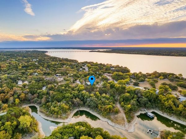 240 Canyon Drive, Whitney, TX 76692