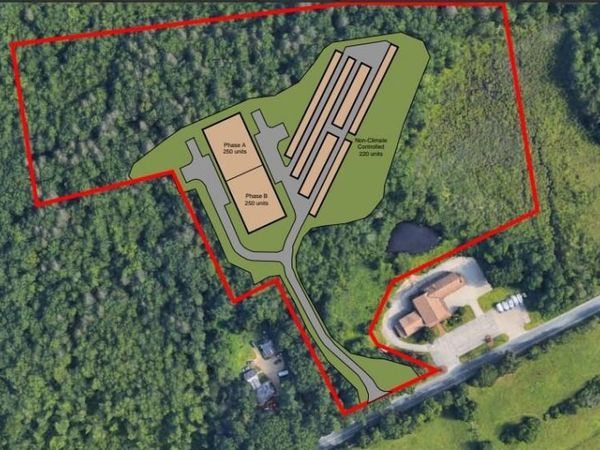 369 East Main Street, Spencer, MA 01562