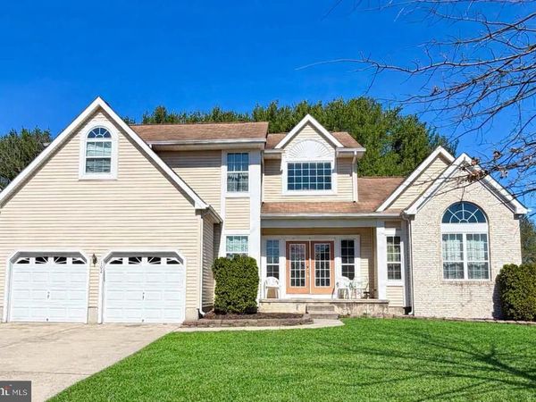 102 CHRISTMAS TREE , SICKLERVILLE, NJ 08081