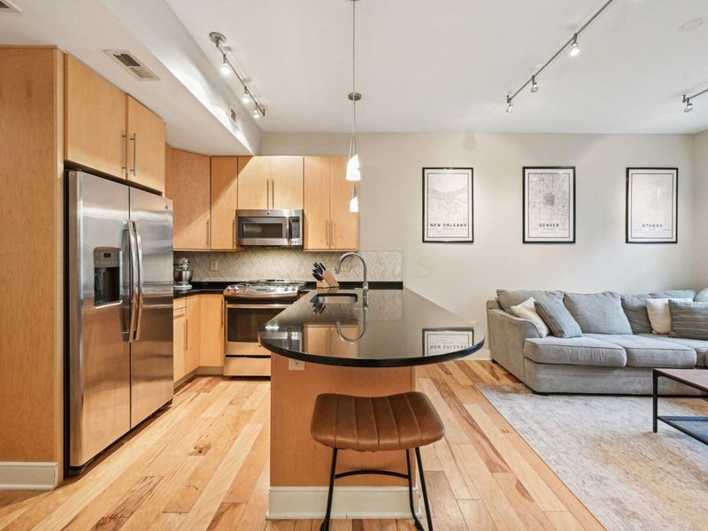 282 E Gay Street, Unit G34, Columbus, OH 43215 Photo 12