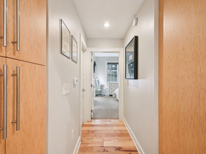 282 E Gay Street, Unit G34, Columbus, OH 43215 Photo 18