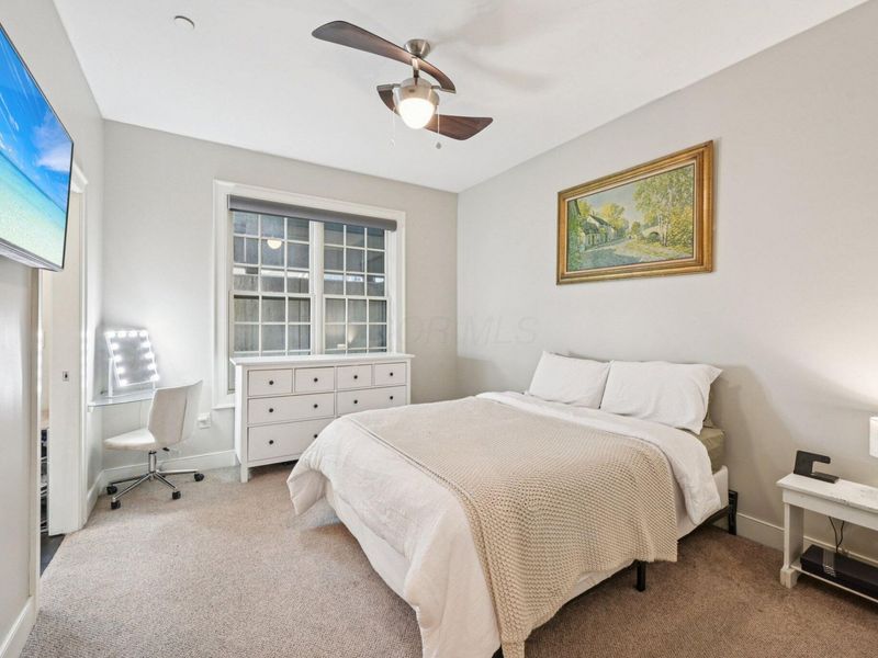 282 E Gay Street, Unit G34, Columbus, OH 43215 Photo 19