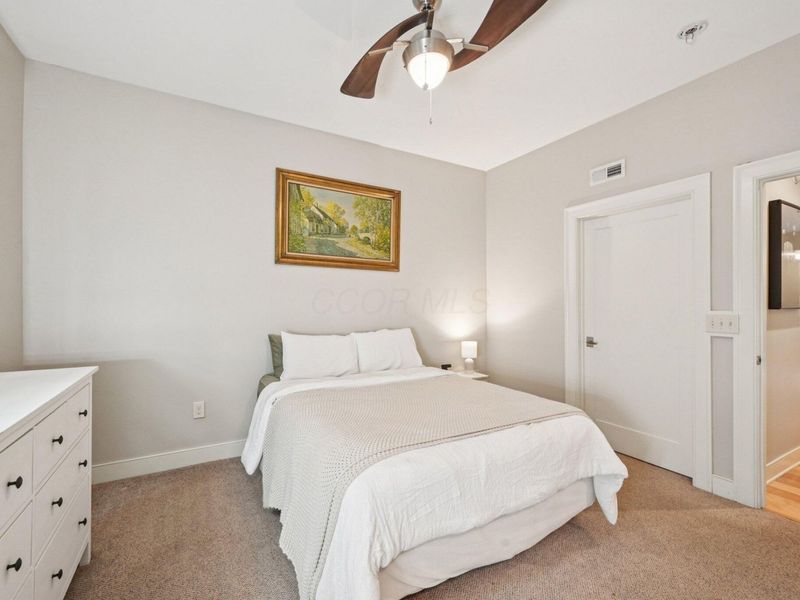 282 E Gay Street, Unit G34, Columbus, OH 43215 Photo 20