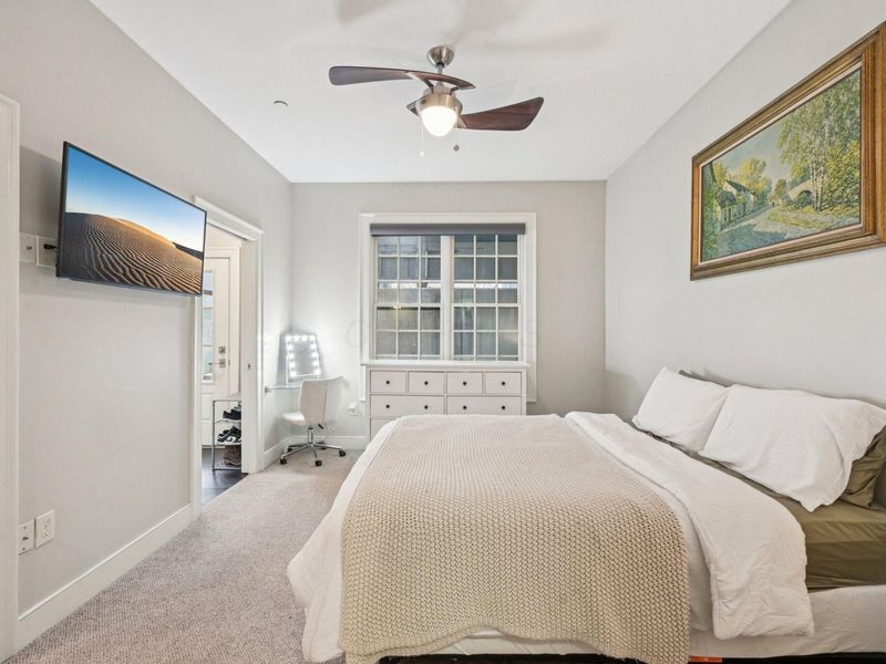 282 E Gay Street, Unit G34, Columbus, OH 43215 Photo 22