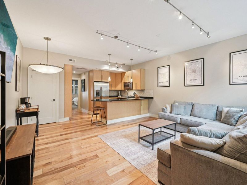 282 E Gay Street, Unit G34, Columbus, OH 43215 Photo 3