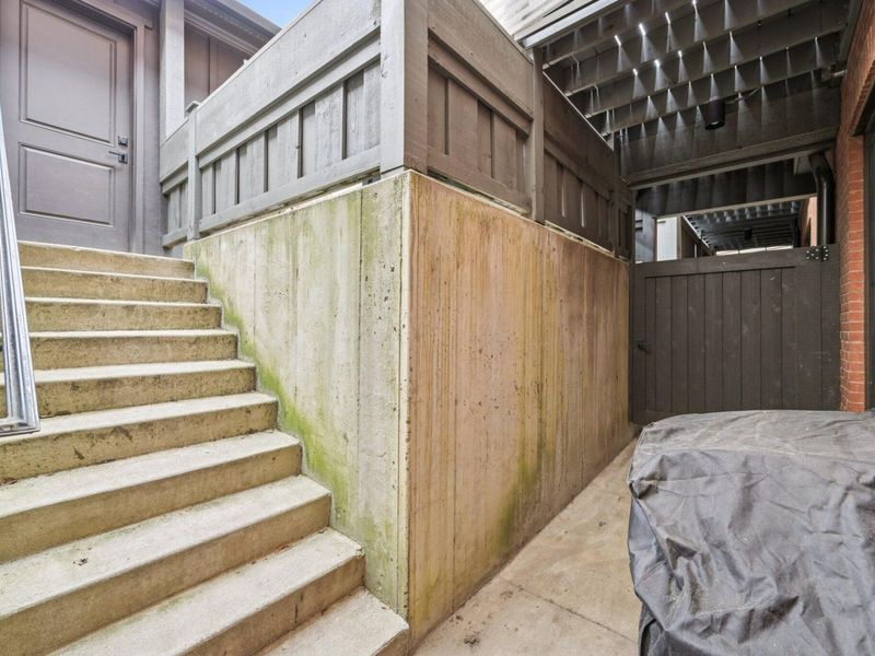 282 E Gay Street, Unit G34, Columbus, OH 43215 Photo 31