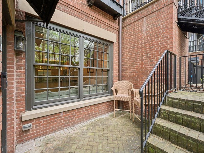 282 E Gay Street, Unit G34, Columbus, OH 43215 Photo 38