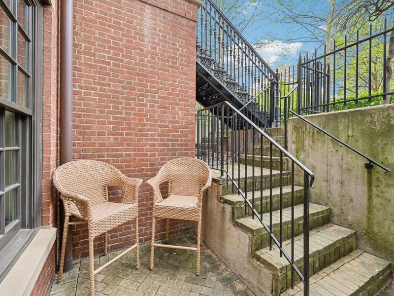 282 E Gay Street, Unit G34, Columbus, OH 43215 Photo 39