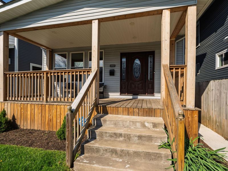 997 S Champion Avenue, Columbus, OH 43206 Photo 3