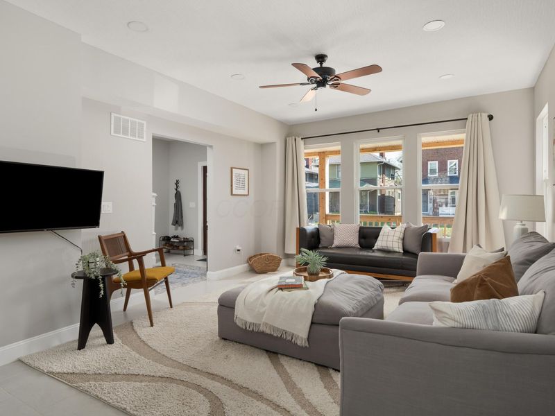 997 S Champion Avenue, Columbus, OH 43206 Photo 9