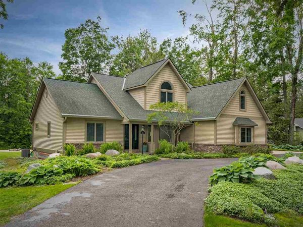6598 Forest Way, Unit 156, Harbor Springs, MI 49740