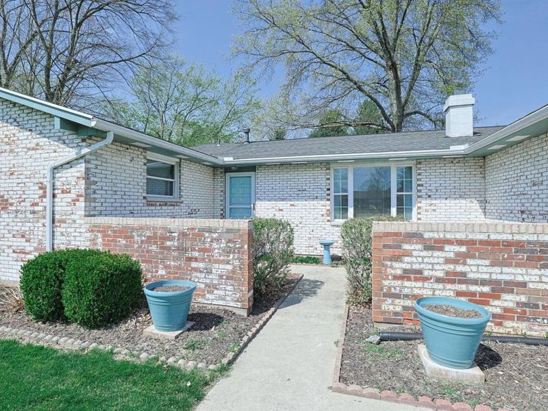 885 W Michaels Road, Tipp City, OH 45371 Photo 5