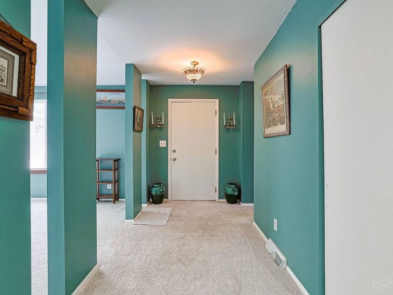 885 W Michaels Road, Tipp City, OH 45371 Photo 6