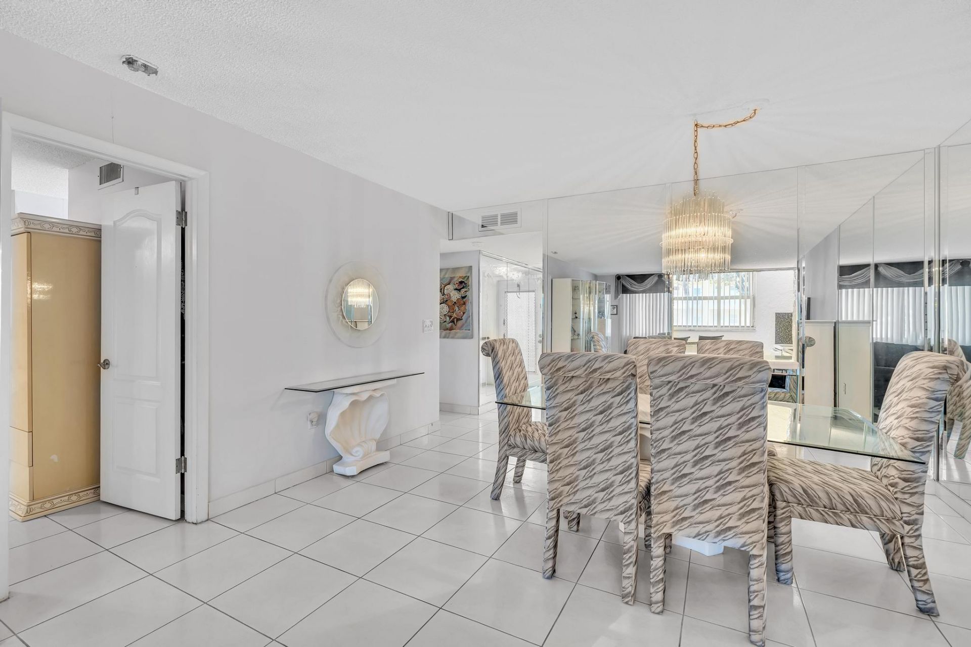 6670 Royal Palm Boulevard, Unit 110, Margate, FL 33063 Photo
