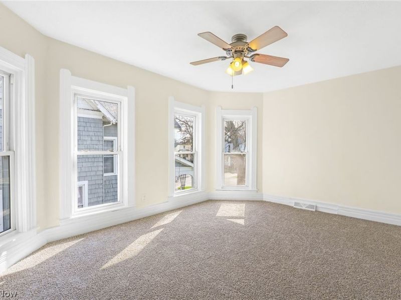 322 W 9th Street, Lorain, OH 44052 Photo 22