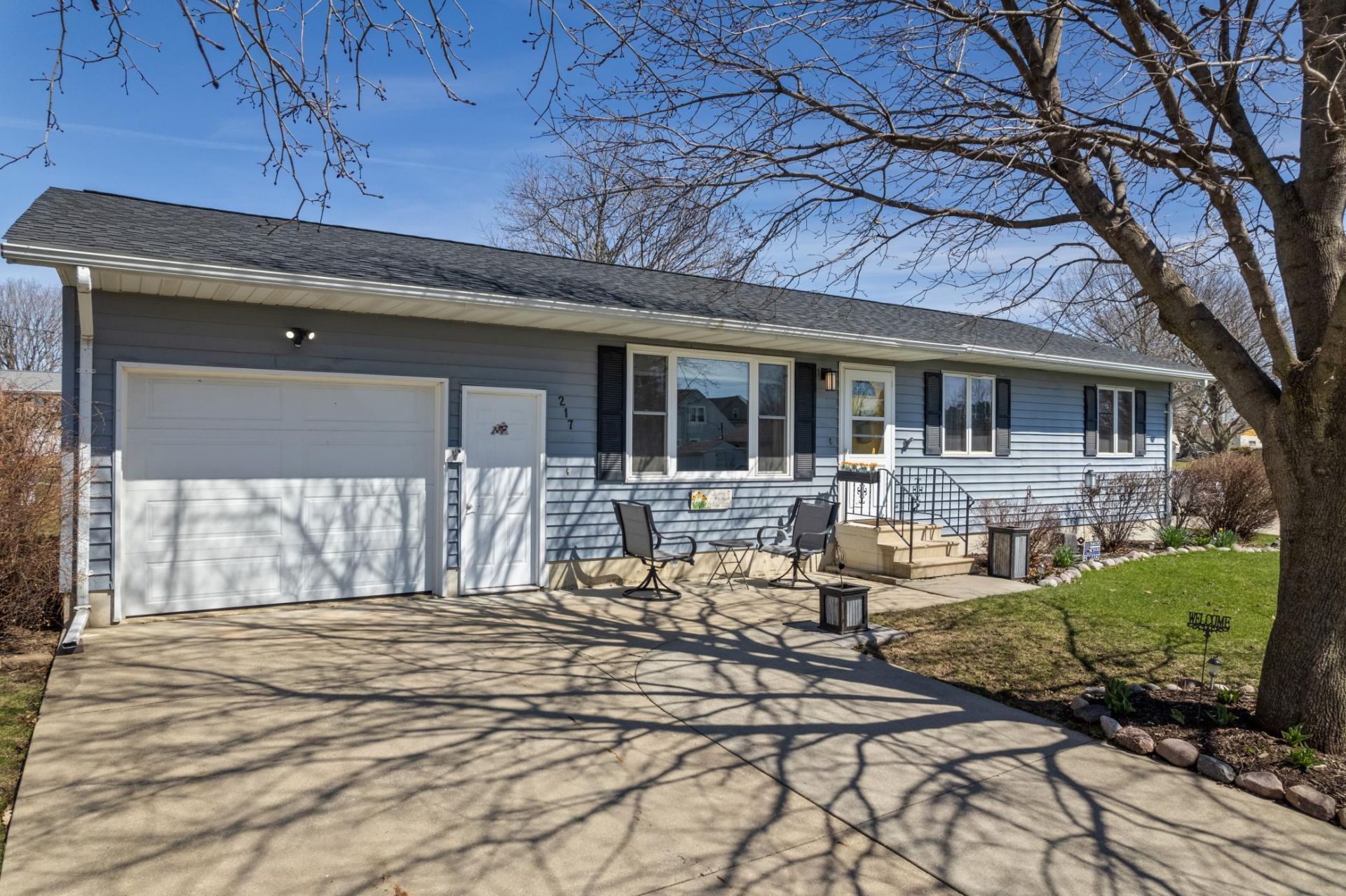 217 E Grant Street, Caledonia, MN 55921