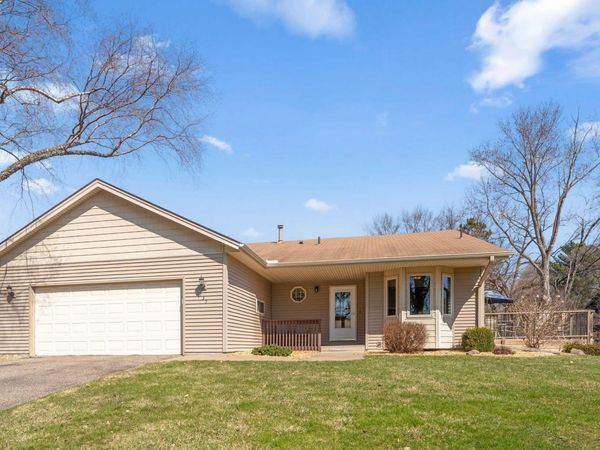 135 Old County Road C E, Little Canada, MN 55117