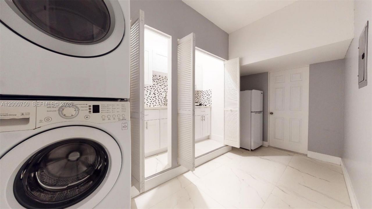 16247 SW 92nd Ter, Unit B, Miami, FL 33196 Photo