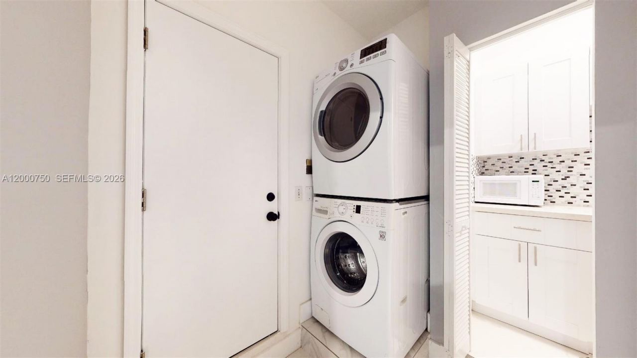 16247 SW 92nd Ter, Unit B, Miami, FL 33196 Photo