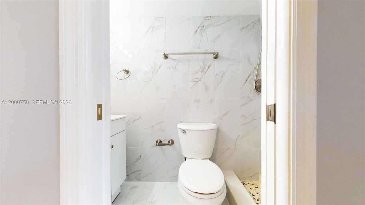 16247 SW 92nd Ter, Unit B, Miami, FL 33196 Photo