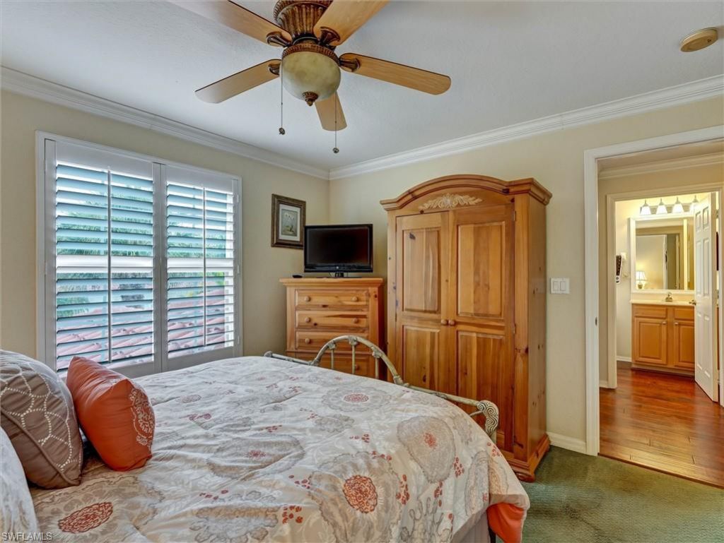 895 Eastham Way, Unit M202, Naples, FL 34104 Photo