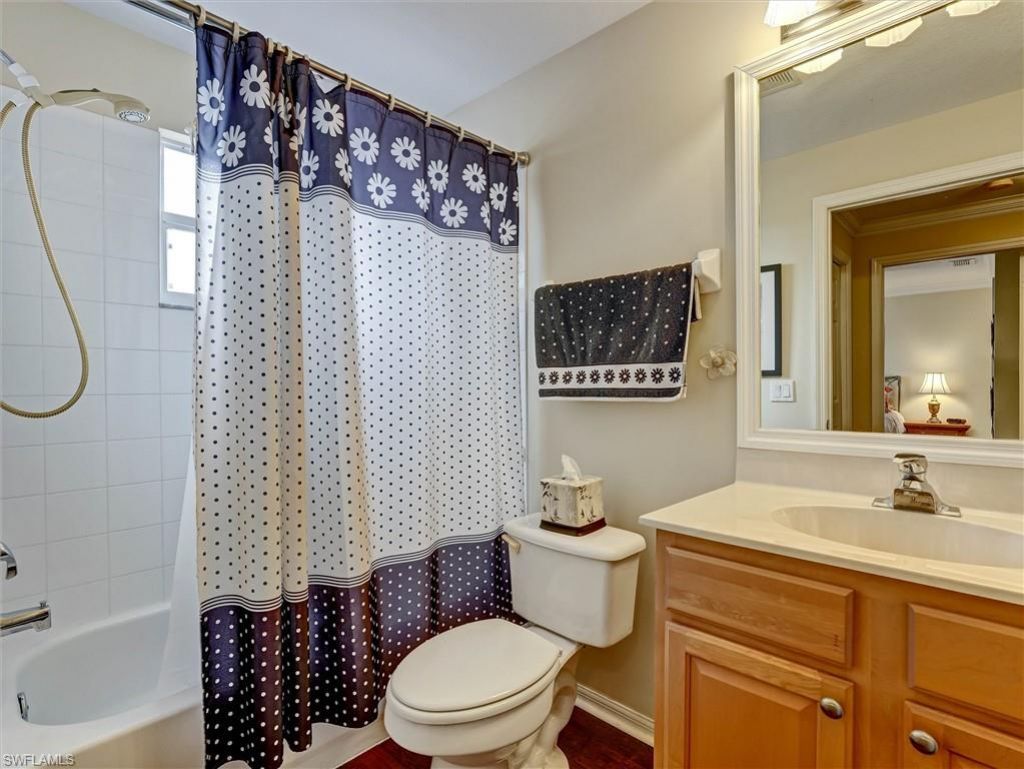 895 Eastham Way, Unit M202, Naples, FL 34104 Photo