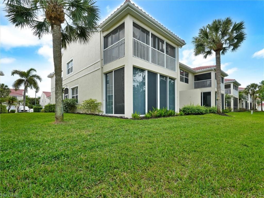 895 Eastham Way, Unit M202, Naples, FL 34104 Photo