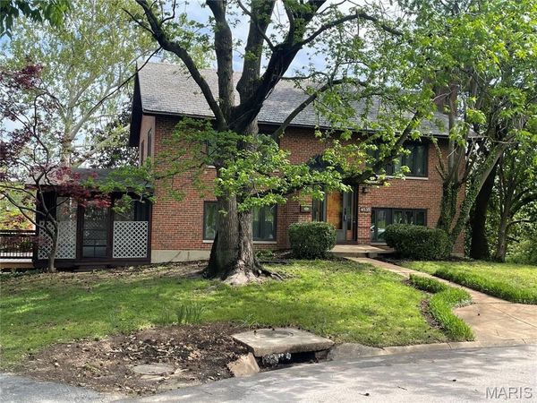 4535 Marlboro Court, Pasadena Hills, MO 63121