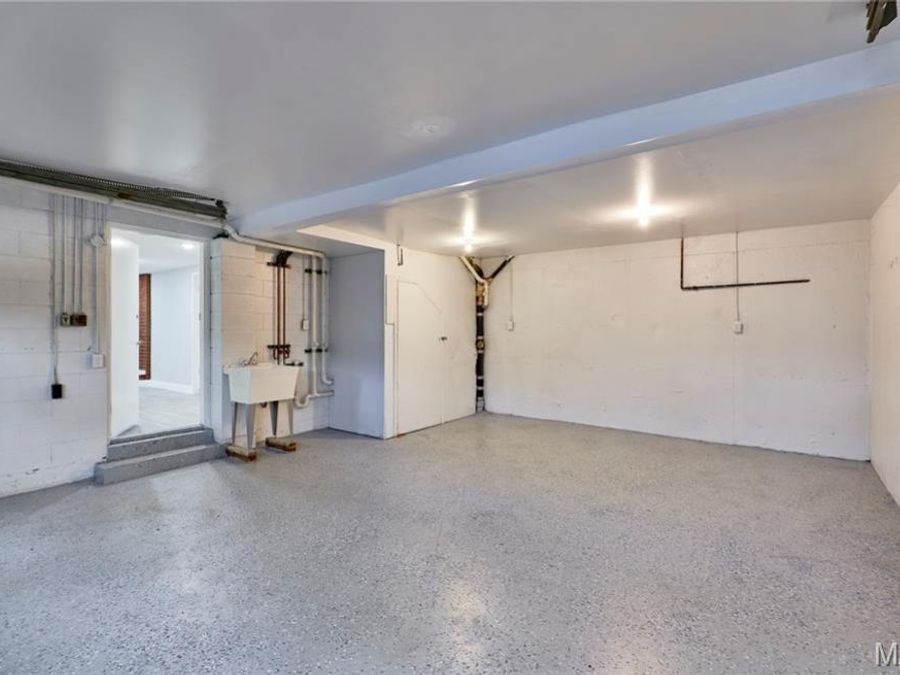 Property Image 77