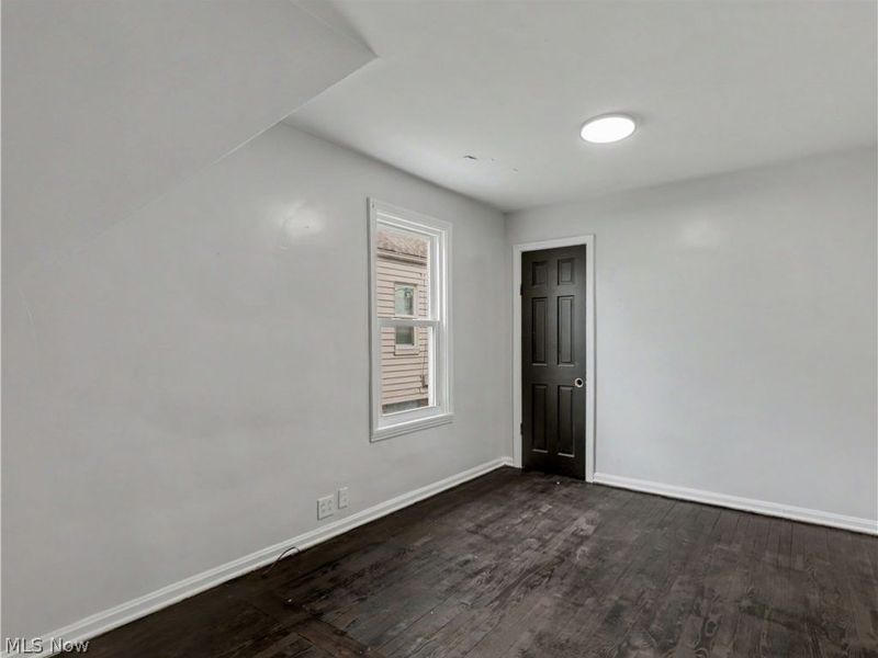 19392 Renwood Avenue, Euclid, OH 44119 Photo 11