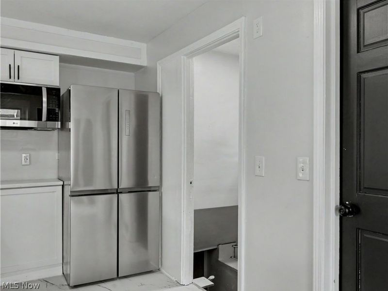 19392 Renwood Avenue, Euclid, OH 44119 Photo 14