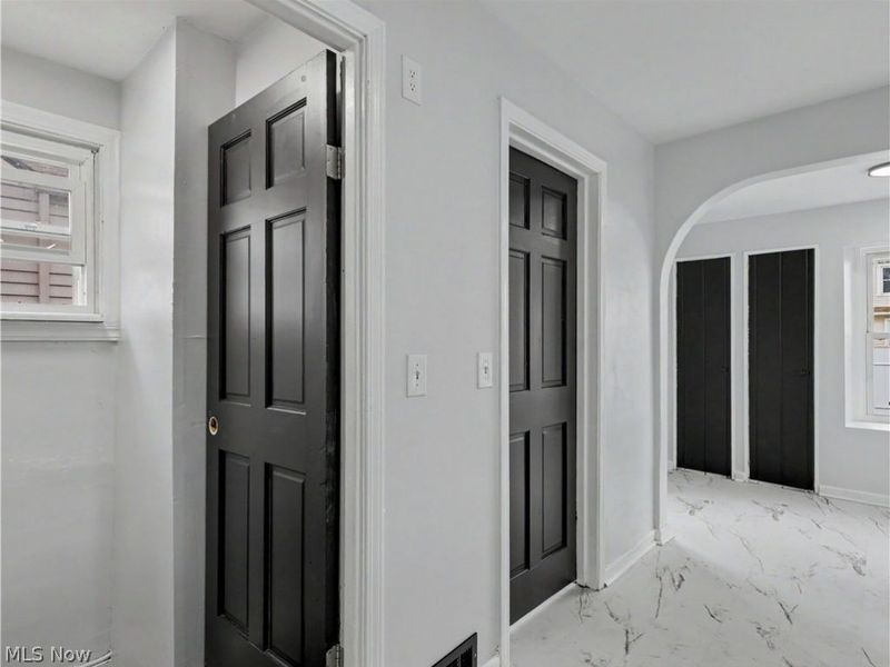 19392 Renwood Avenue, Euclid, OH 44119 Photo 15