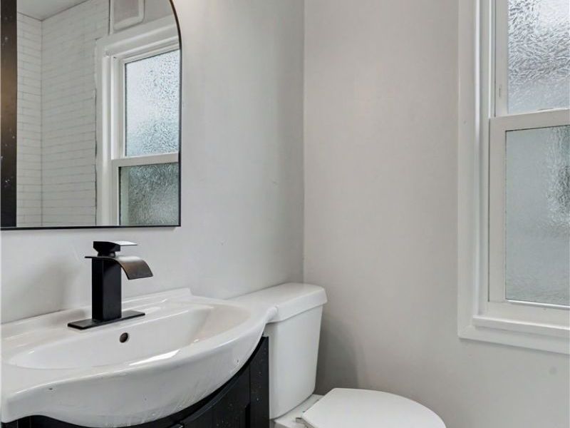 19392 Renwood Avenue, Euclid, OH 44119 Photo 16