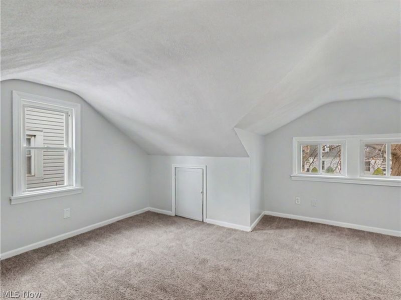 19392 Renwood Avenue, Euclid, OH 44119 Photo 17