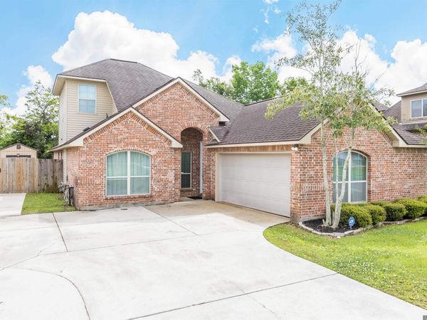 10003 Montrachet Dr, Baton Rouge, LA 70817