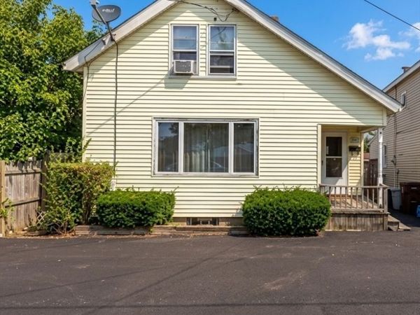 35 Neponset St, Revere, MA 02151