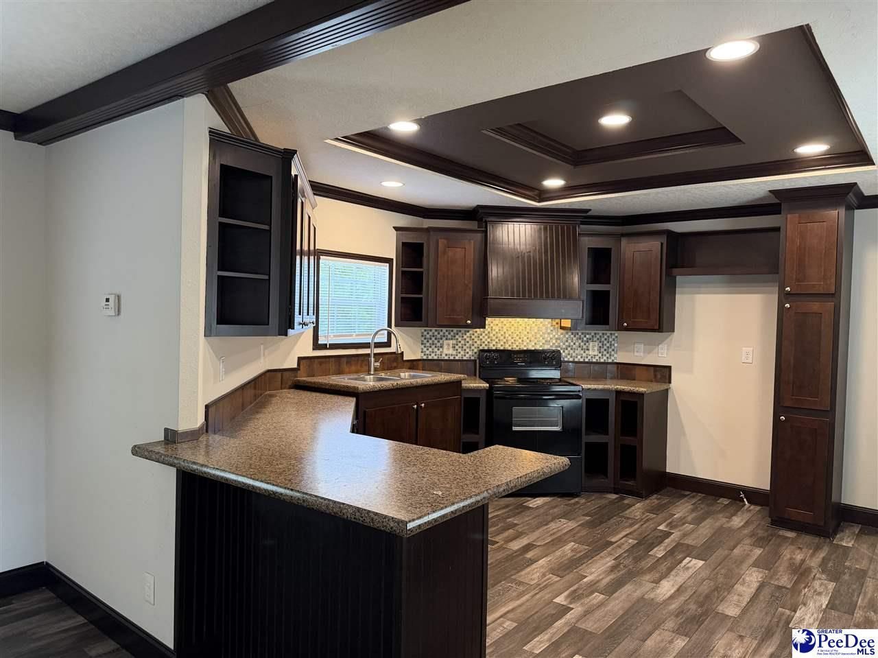 1004 N Center Road Photo 11