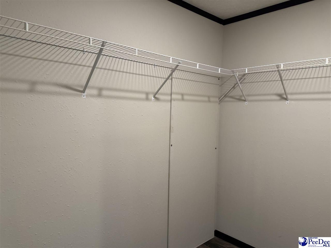 1004 N Center Road Photo 19