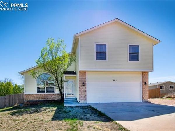 605 Stubble Field Drive, Fountain, CO 80817