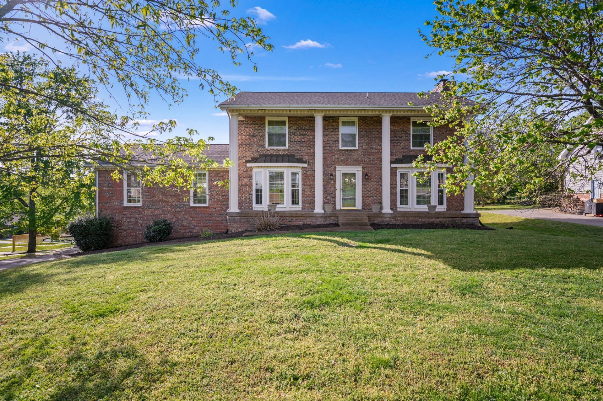 178 Allen Dr  Hendersonville, TN 37075